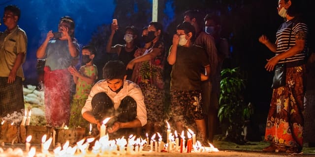 Drop the guns and bring medical care, cardinal pleads
