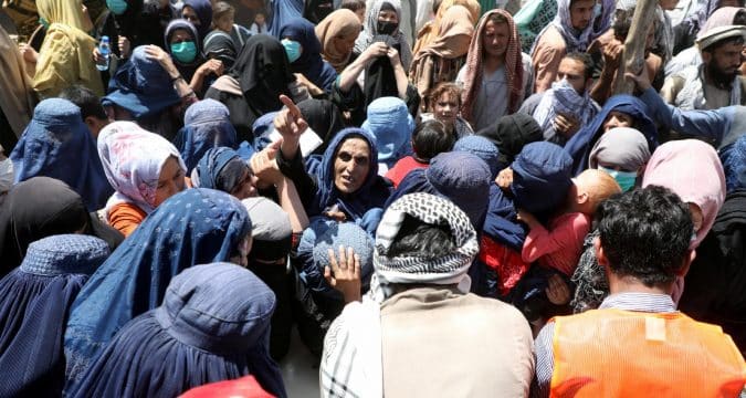Caritas Italy and Jesuits suspend activities in Afghanistan