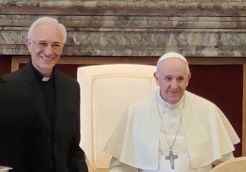 Be close to the Lord and his people, pope urges missionaries