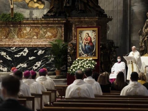 Share God’s love, don’t just lament lack of faith, pope tells bishops