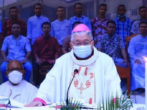 Indonesian archbishop raps anti-vaxxers