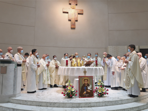 Ma On Shan parish celebrates silver jubilee