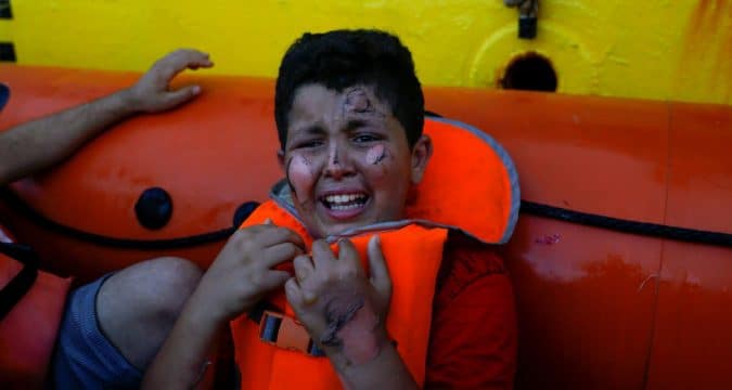 Stop forcing migrants back to unsafe countries, pope says