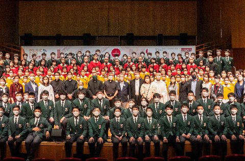 Festival of hymns soothes the soul
