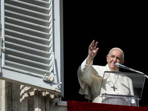 True faith is about interior sincerity not external appearances, pope says