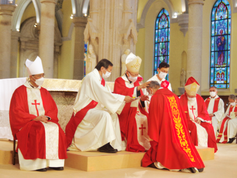 Bishop Stephen Chow takes office as ninth bishop of Hong Kong