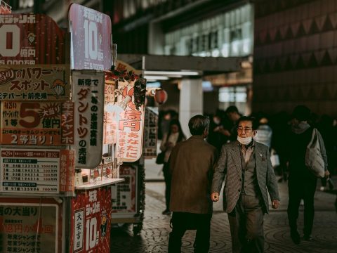 Japanese find comfort behind facemasks