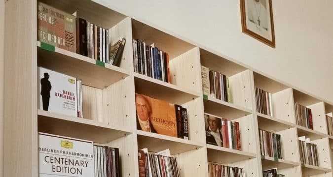 Pope’s music library includes Elvis