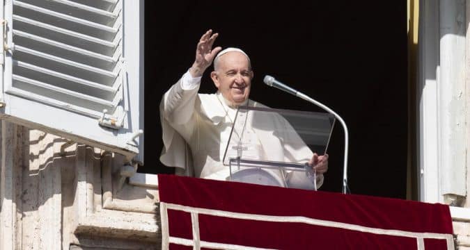 Pope Francis extends Lunar New Year greetings; recalls World Leprosy Day