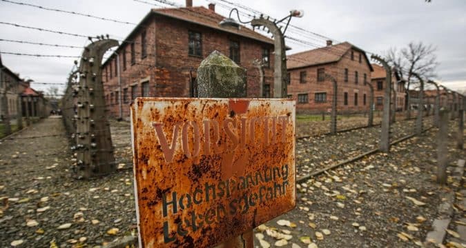 Never forget or repeat horrors of Holocaust, pope says