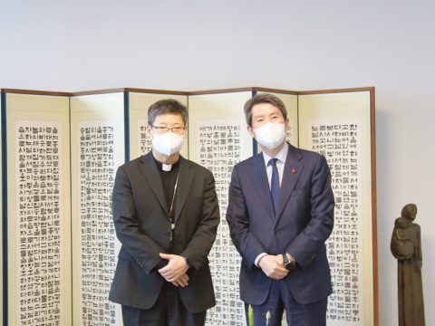 Archbishop calls for peace efforts on Korean Peninsula