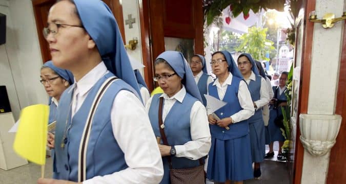Philippine women’s groups welcome pope’s anti-servitude stance