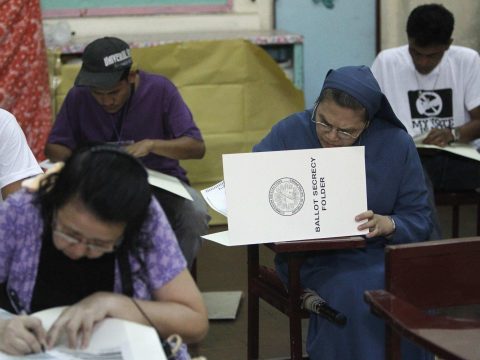 Philippine bishops deny meddling in politics