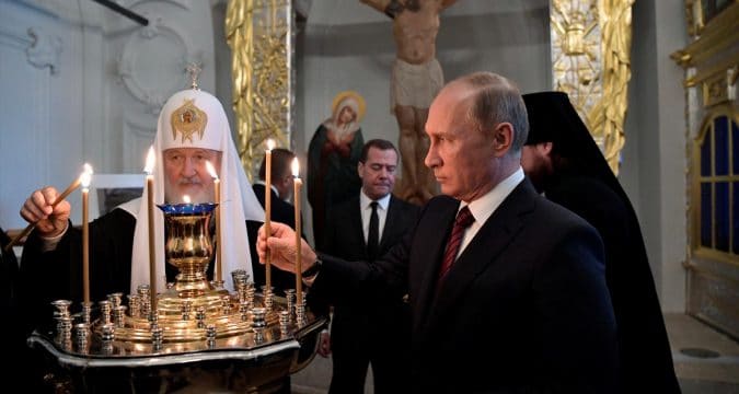Orthodox leaders urge Russian patriarch to speak with Putin