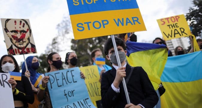 Even if papal pleas for peace go unheeded, Pope Francis persists