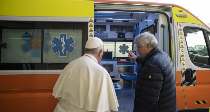 Papal almoner brings more aid to Ukraine