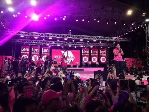 More than 400,000 at biggest Philippine election campaign rally