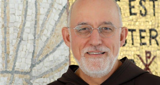 Pope leans on tradition to de-clericalise Church