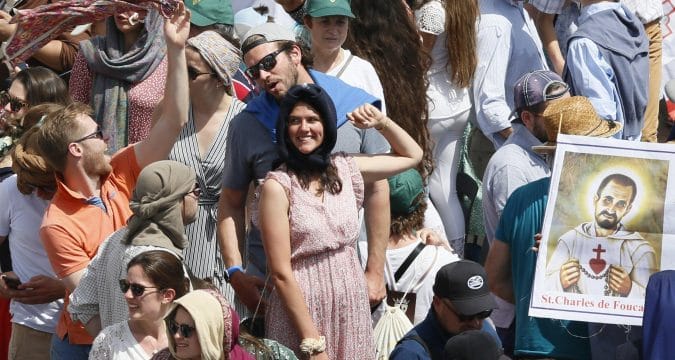 Lives of saints proves God’s love, pope says at canonisation Mass