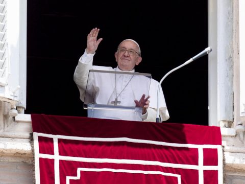 In face of rejection and injustice, do good, pope says