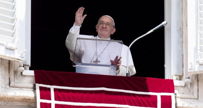 In face of rejection and injustice, do good, pope says