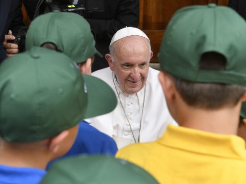 Educators must learn from, not relive, the past, pope says