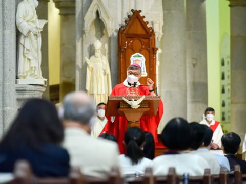 Hong Kong prays for the pope on the feast of Ss. Peter and Paul