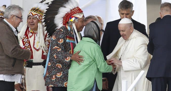 Pope seeks forgiveness from indigenous Canadians