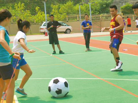 Amazing Race to unite English-speaking youth