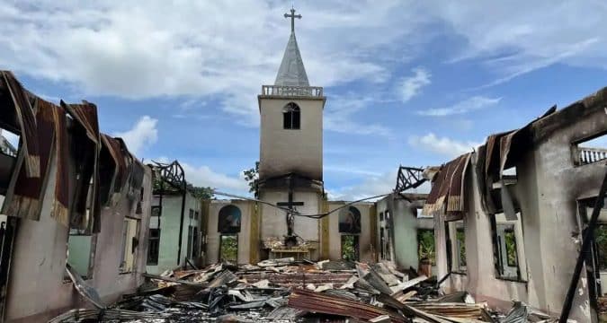 Bombs hit two churches in Myanmar