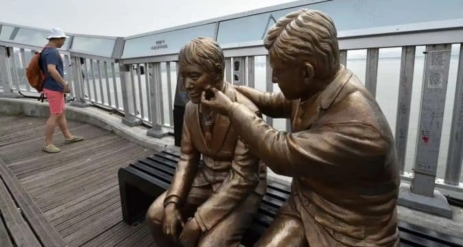 Church seeks help for families of Korean suicide victims