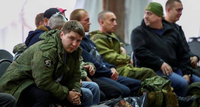 Recognise conscientious objection to war, say Russia’s Catholic bishops