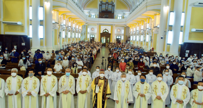 Bishop Chow joins migrants’ day celebration