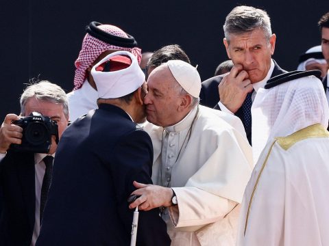 Religious leaders must build community, unity and peace, pope says