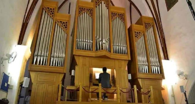 Grand organ from Japan installed in Hanoi cathedral