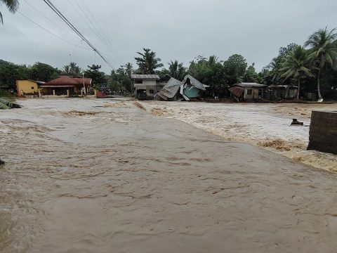 Philippine archbishop calls for prayers, aid for flood victims