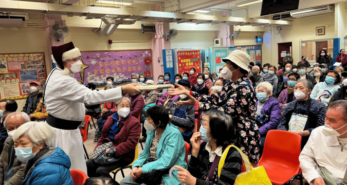 Oblates’ gather with the poor at Christmas