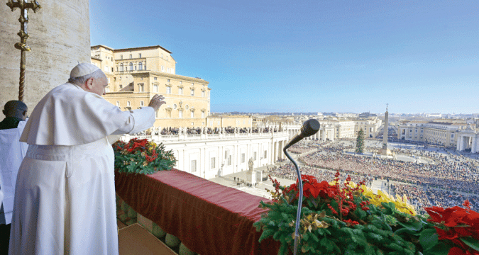 Pope’s Urbi et Orbi: Jesus opens the way from enmity to peace