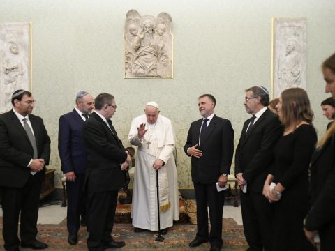 Pope supports Jewish-Catholic project for social justice