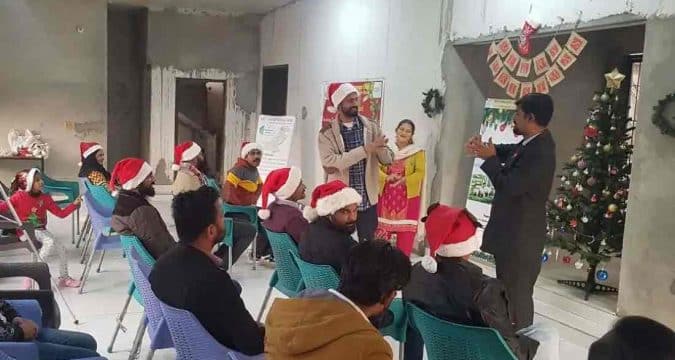 Christmas with a difference for hearing impaired Pakistanis