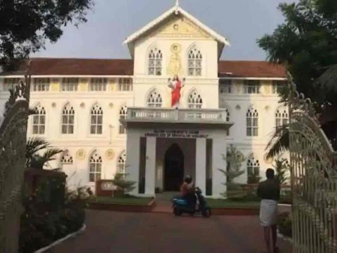 Efforts on to resolve Indian Church’s liturgical dispute