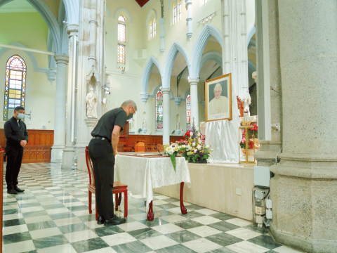 Church in Hong Kong mourns the late pope