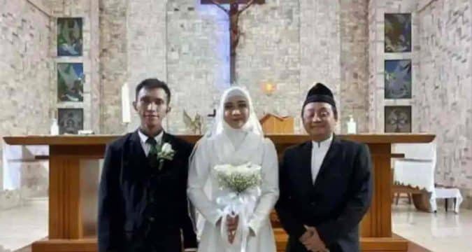 Indonesia upholds ban on interfaith marriage