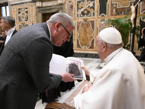 Make time this Lent to love the excluded, defenseless, despised, pope says