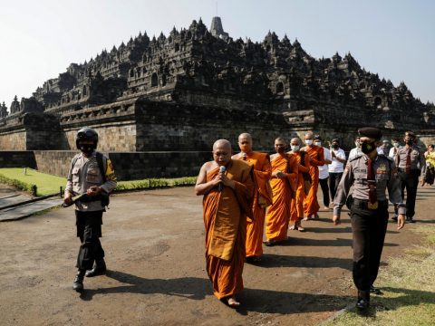 Call for Christian-Buddhist cooperation in healing world’s wounds
