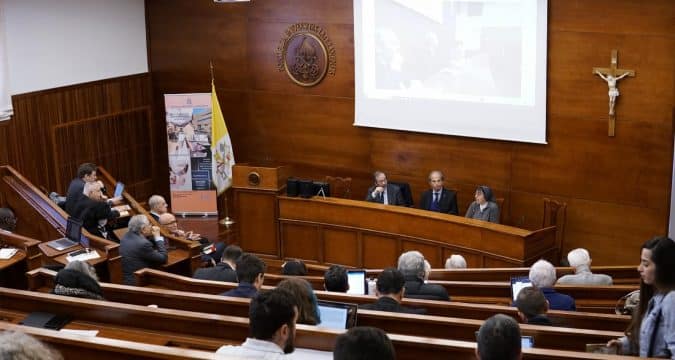 Pope calls for profound reform of multilateral bodies to ensure peace