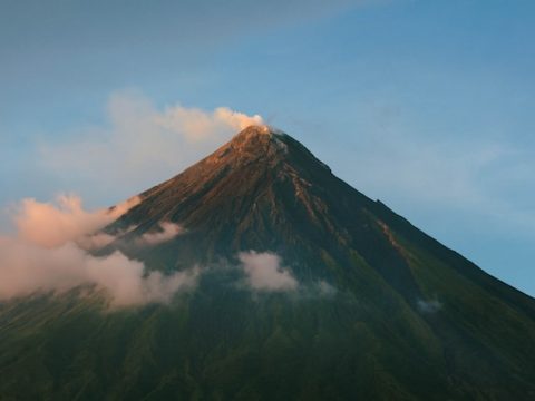 Mayon volcano erupts in Philippines