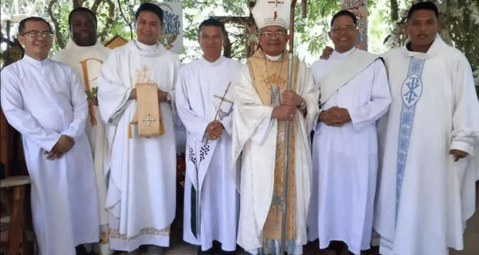 Philippine Catholics warned against illicit religious group