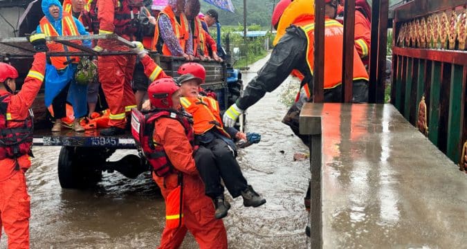 Diocese of Shanghai sends aid to flood impacted areas