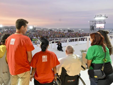 God calls your authentic, not virtual, self, pope tells young people